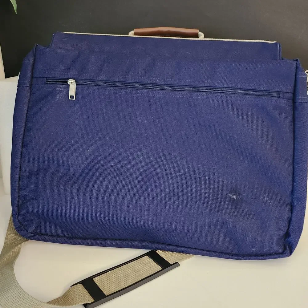 American Tourister this navy